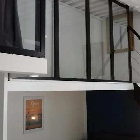Le Ferratiere - Moderne Industriel Du Vieux Apartment