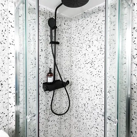Le Ferratiere - Moderne Industriel Du Vieux Apartament *